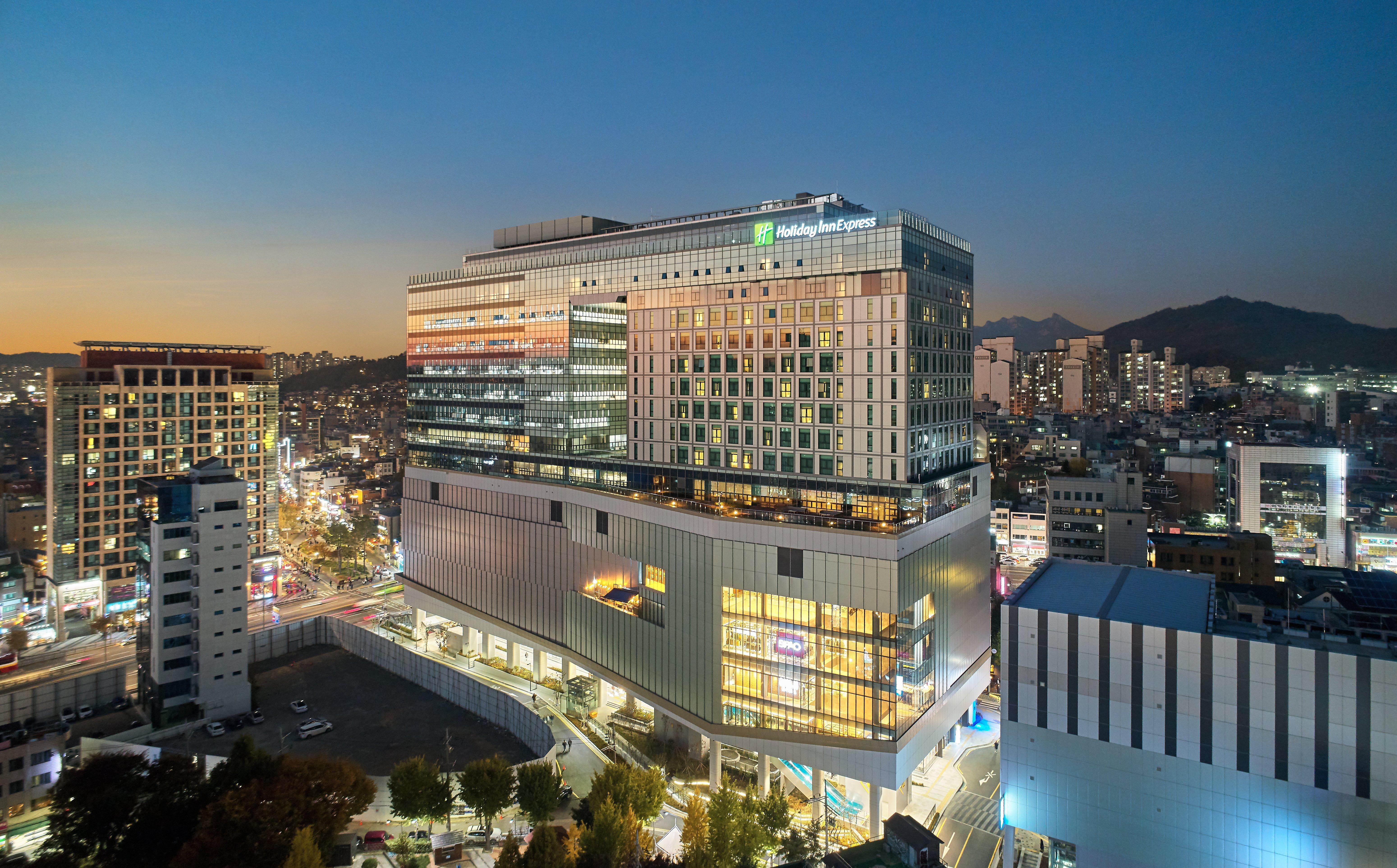 Holiday Inn Express Seoul Hongdae, An Ihg Hotel Esterno foto